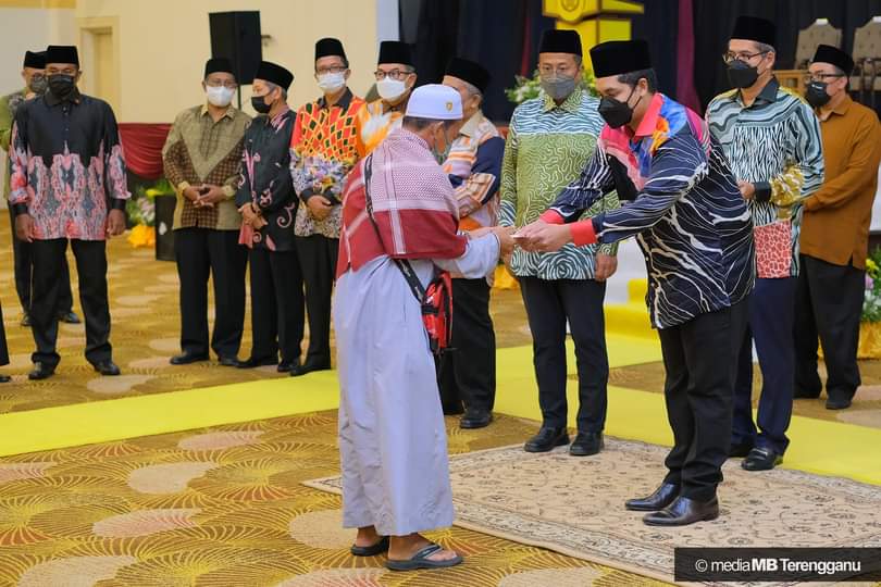 Ambil Iktibar Pelaksanaan Haji Untuk Terus Bersatu Hati- Sultan Mizan