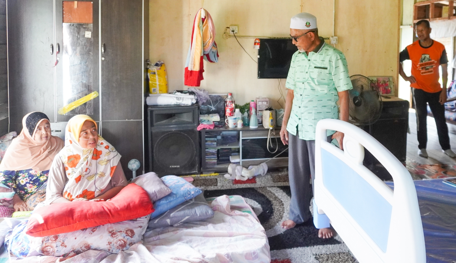 Tanggungjawab Anak Pastikan Ibu bapa Solat