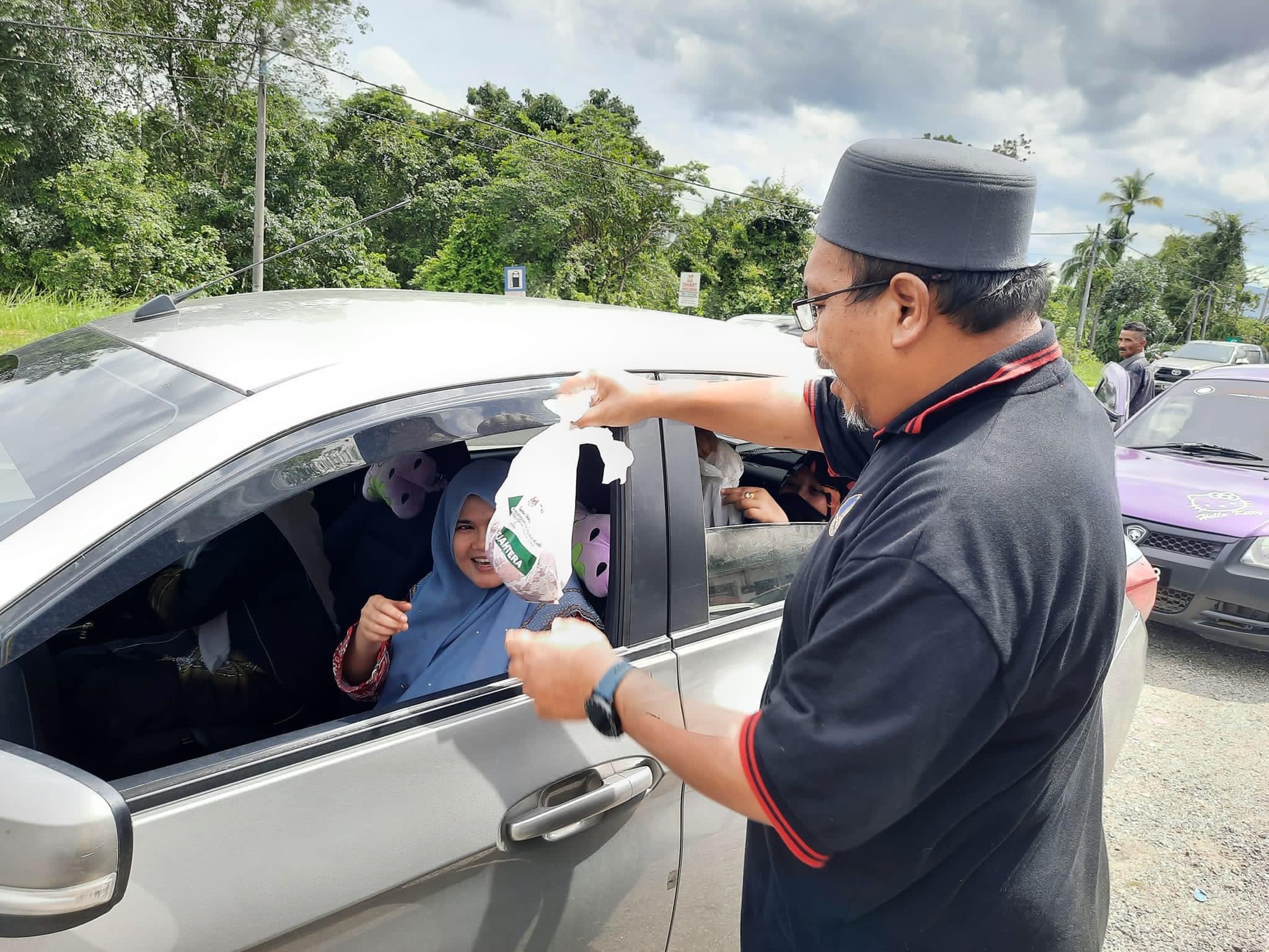 Korban Perdana Parlimen Setiu Tumbangkan Sembilan Ekor Lembu