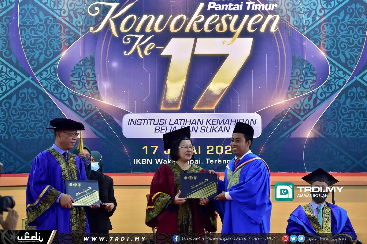 Konvokesyen ILKBS Ke-17 Rai 216 Pelajar