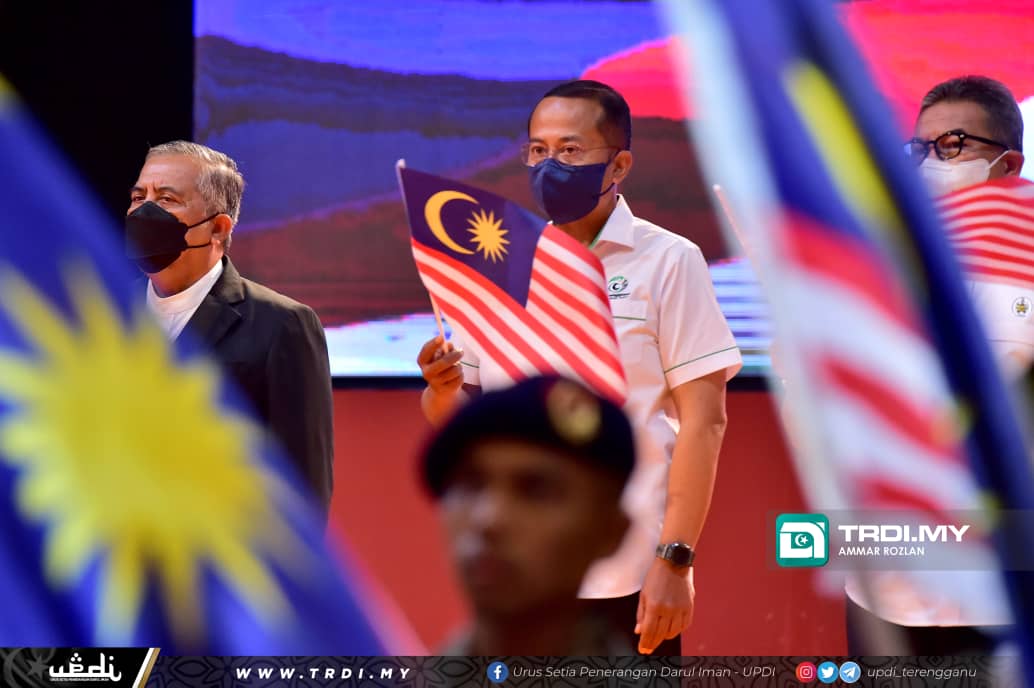 Kibar Jalur Gemilang Zahir Perasaan Cinta Negara