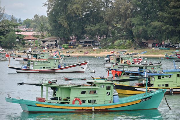 Projek Dalamkan Muara Tingkat Pendaratan Ikan