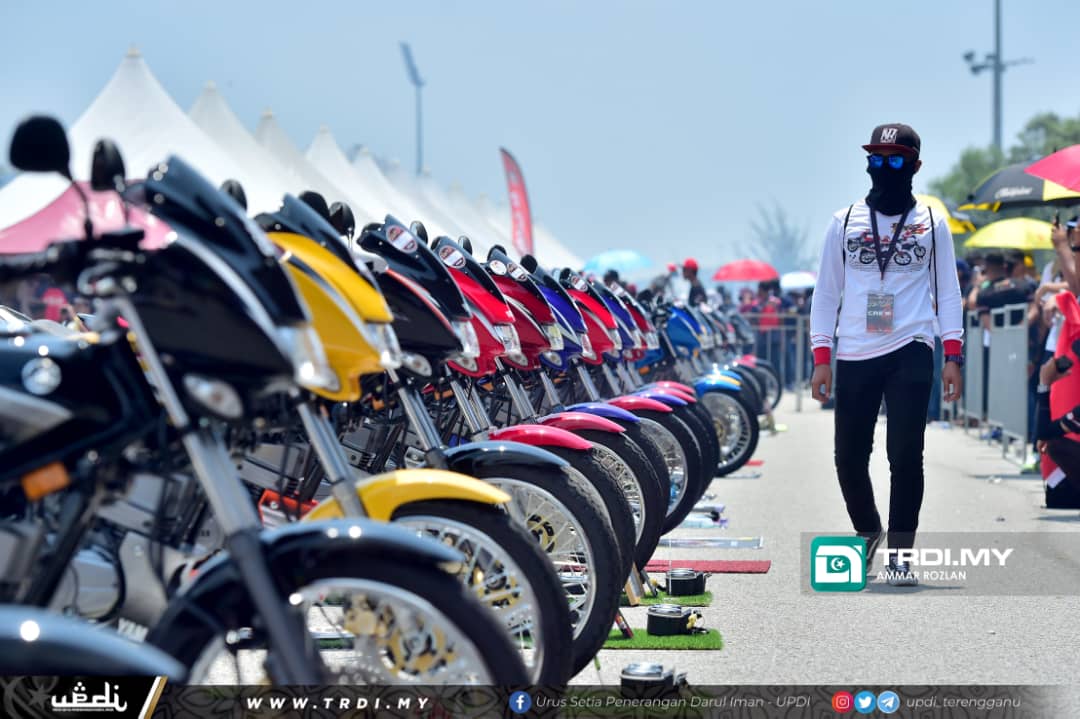 Teruja Lihat 30,000 Peminat RXZ Berkumpul