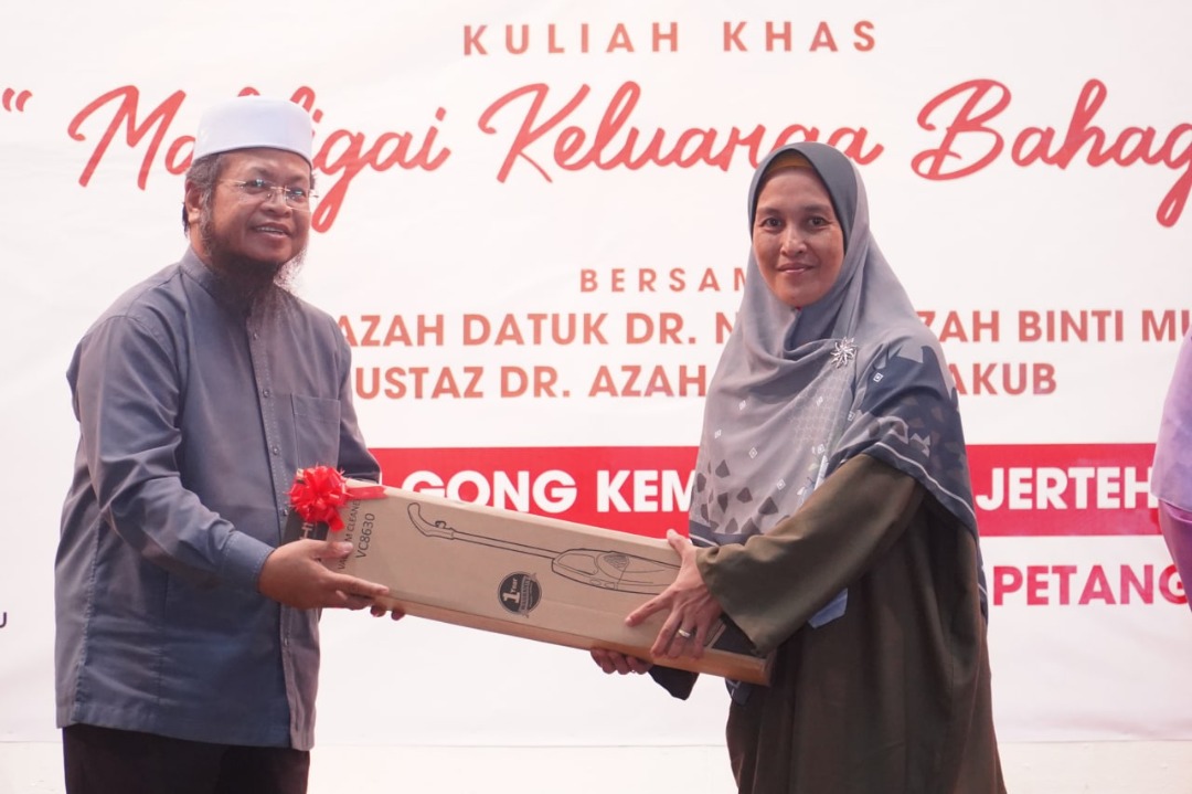 Institusi Rumah Tangga Faktor Utama Bentuk Masyarakat