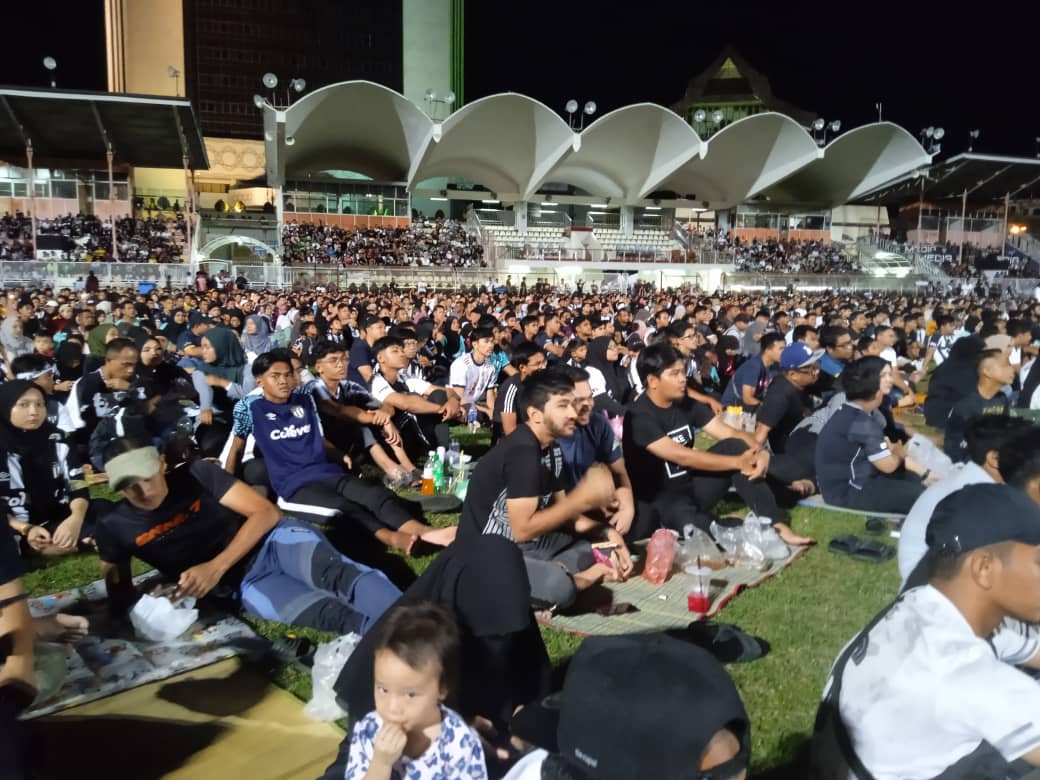 'Belum Tiba Masanya Julang Piala'- Penyokong TFC