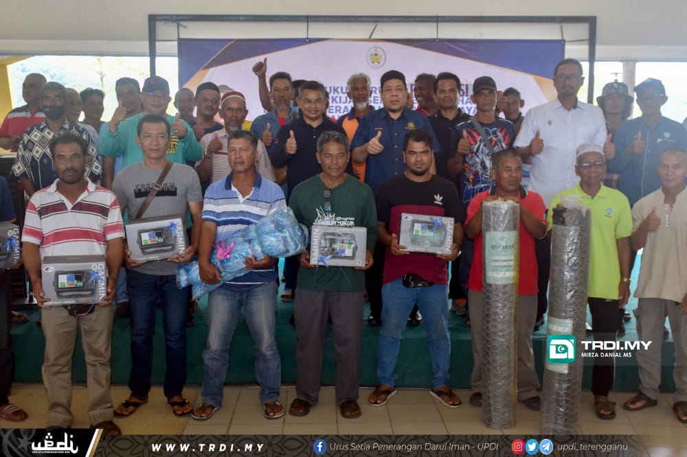 367 Nelayan Terengganu Terima Bantuan