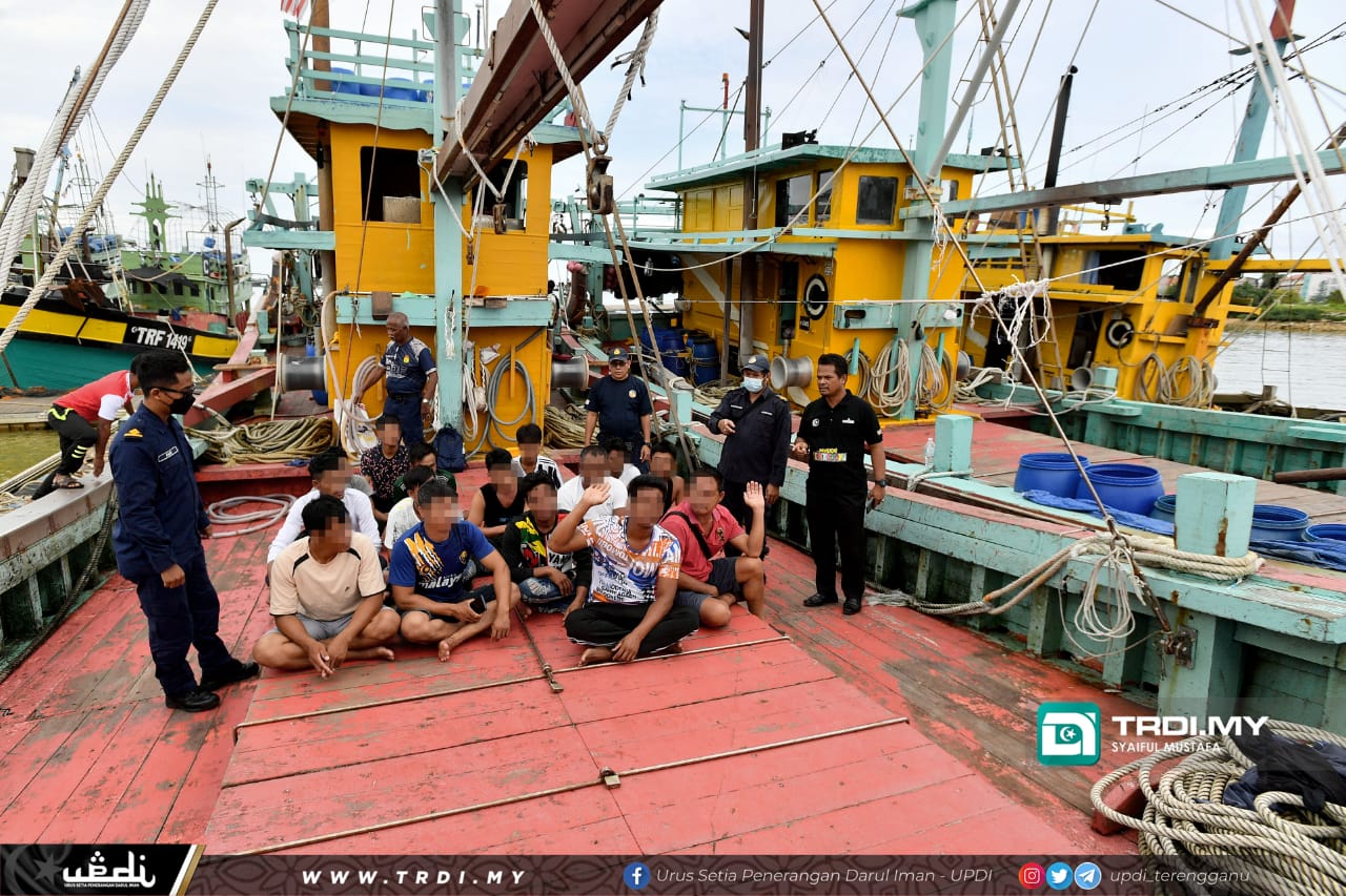18 Nelayan Ceroboh Perairan Terengganu Ditahan