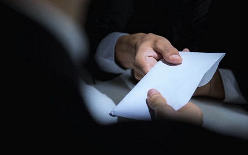 Bagaimana Rasuah Menjadikan Negara Miskin?