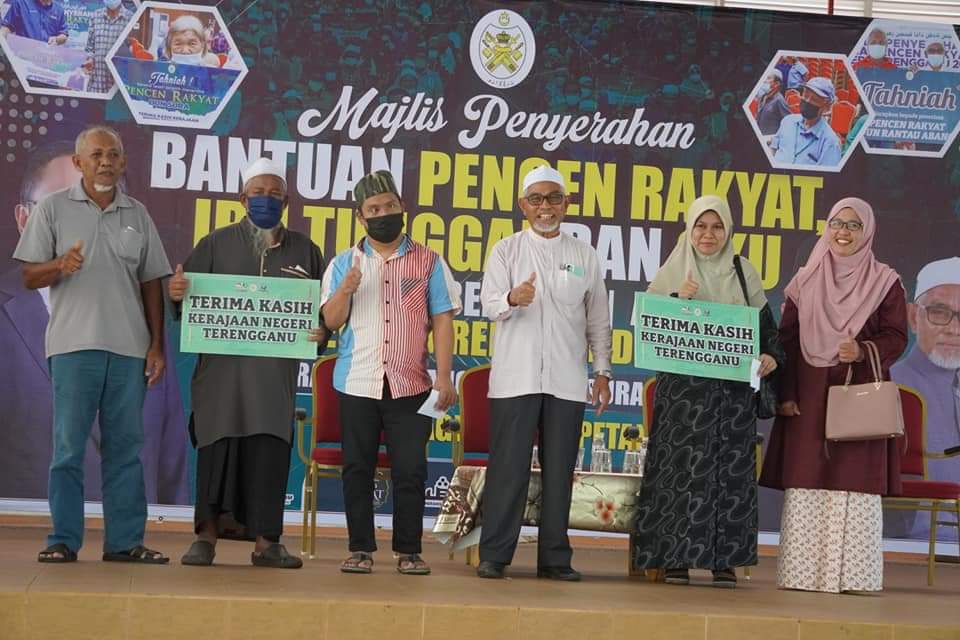 Wanita Tionghua Terharu Ibu Tunggal Dihargai