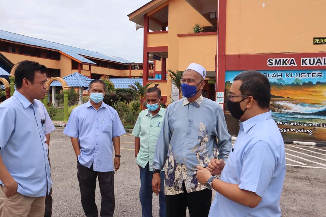 Wan Hassan Bantu Selesaikan Masalah Kumbahan SMKAKA Bernilai RM1. 4 Juta