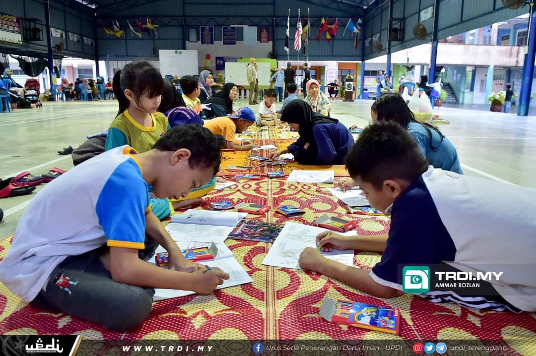 Aktiviti di PPS Bantu Kawal Emosi Mangsa Banjir
