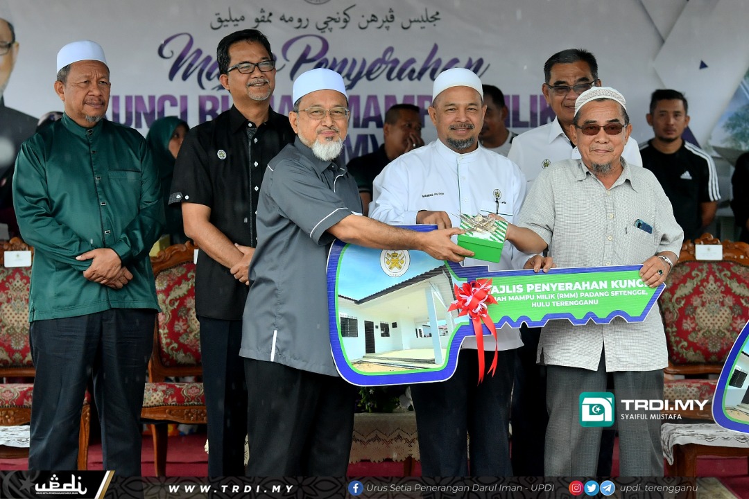 Derita Berakhir, Pembeli Rumah Terima Kunci