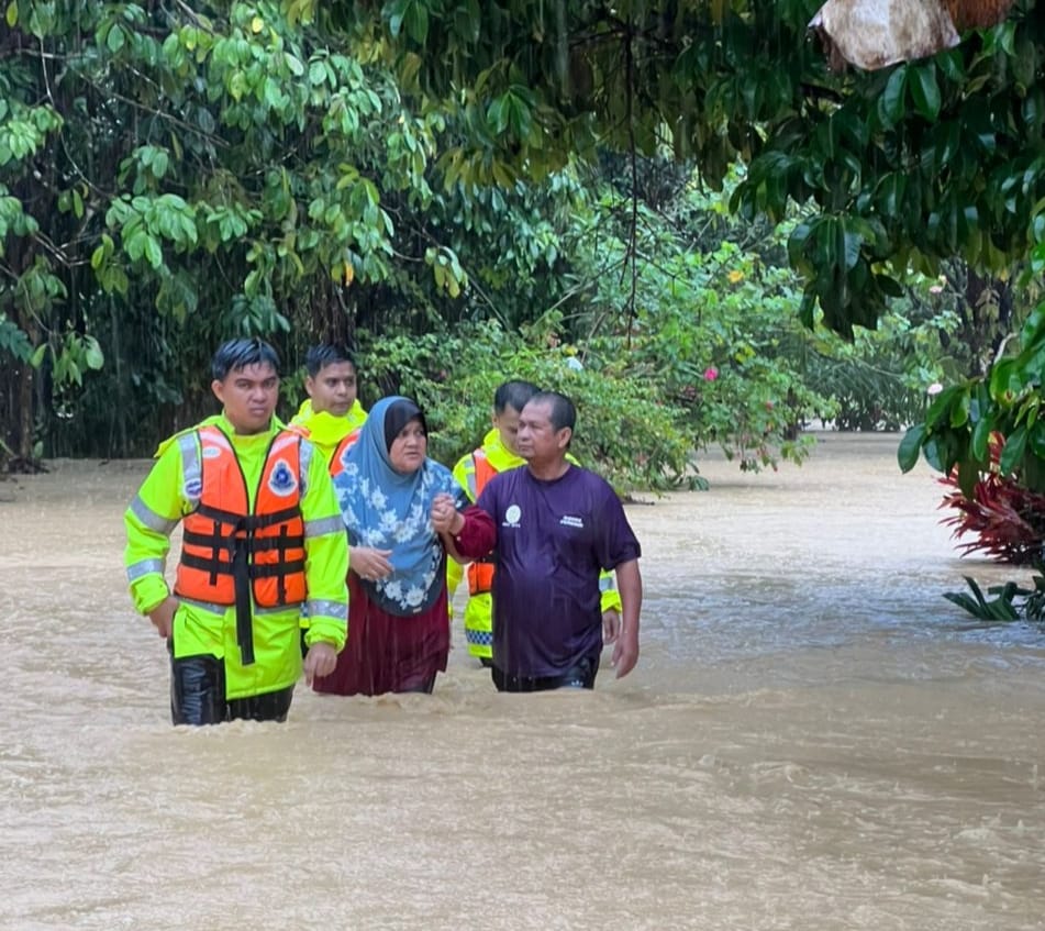 Banjir Hulu Terengganu Makin Buruk, Lebih Seribu Mangsa Dipindahkan