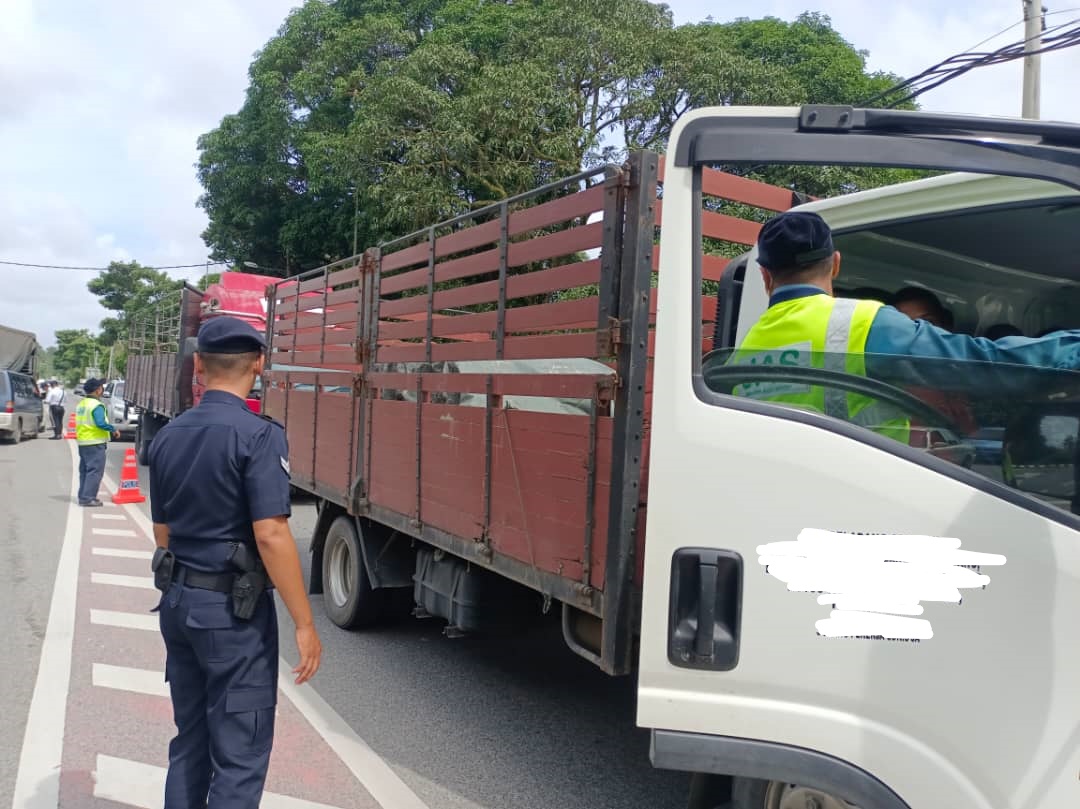 Ops Asap Hitam : Sembilan Pemilik Kenderaan Dikenakan Kompaun