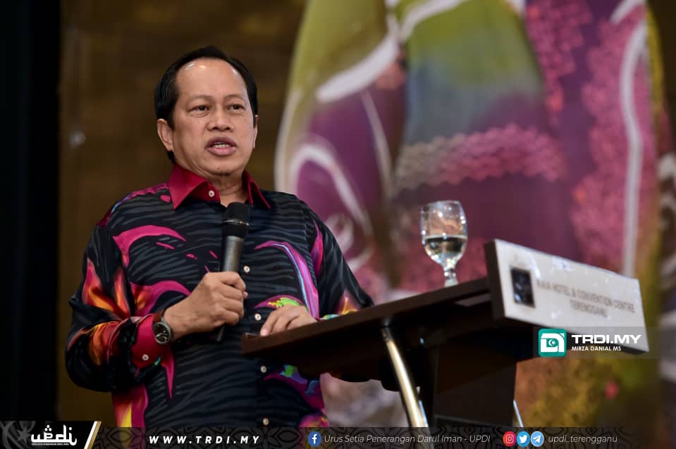 Ahmad Maslan Beri Bayangan GST Akan Kembali