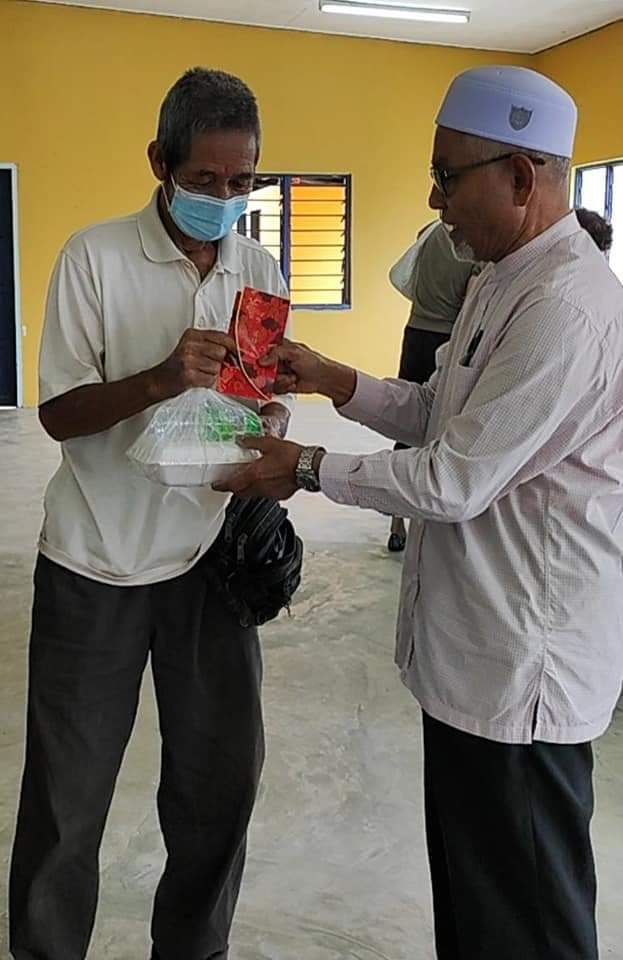 Lebih 300 Kaum Tionghua Terima Bantuan