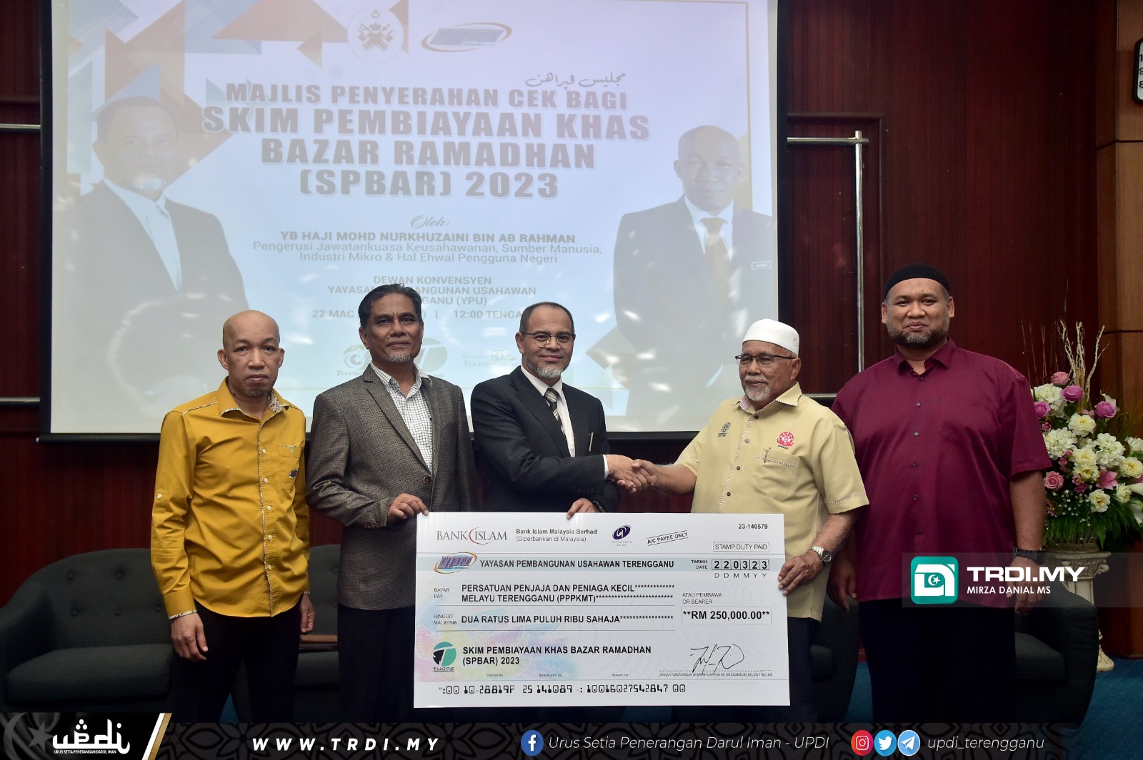 YPU Salur RM250,000 Bantu Peniaga Bazar Ramadan