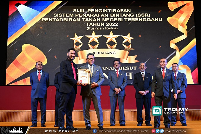Tiga Pejabat Tanah Terengganu Terima Pengiktirafan Empat Bintang