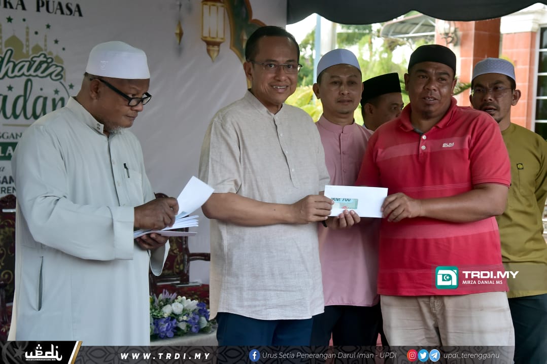 MB Agih Bantuan Asnaf, Anak Yatim di Kuala Nerus