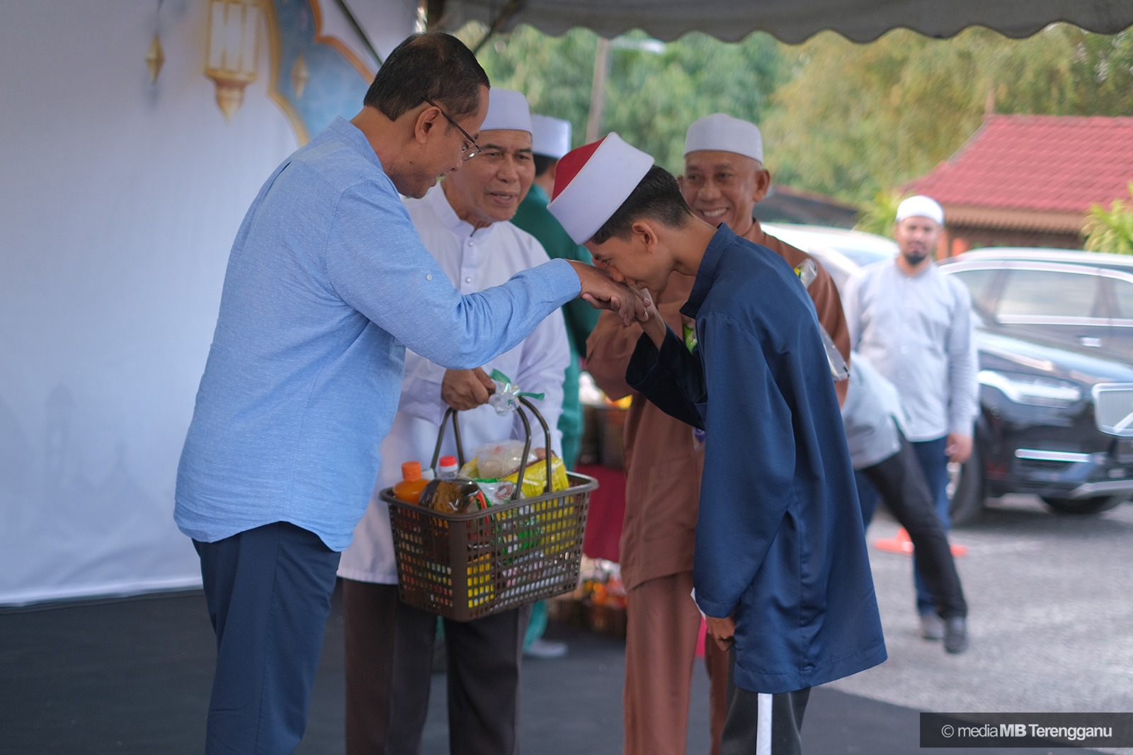 Ahmad Samsuri Rai Asnaf, Pelajar dan Warga Dungun