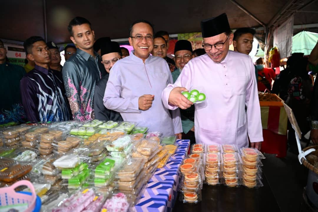 MB Iring PM Berbuka Puasa Bersama Rakyat