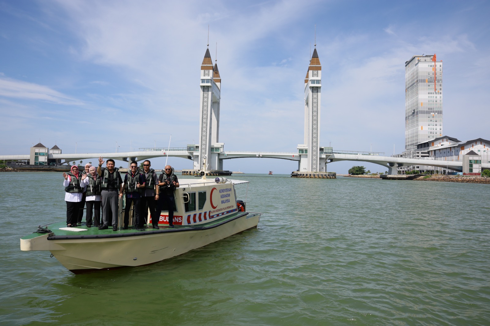 Pulau Redang, Perhentian Terima Bot Ambulans Baharu
