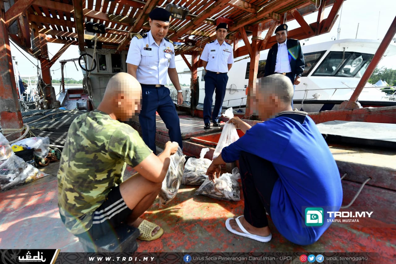Tiga Bot, 41 Warga Vietnam Ditahan Ceroboh Perairan Terengganu