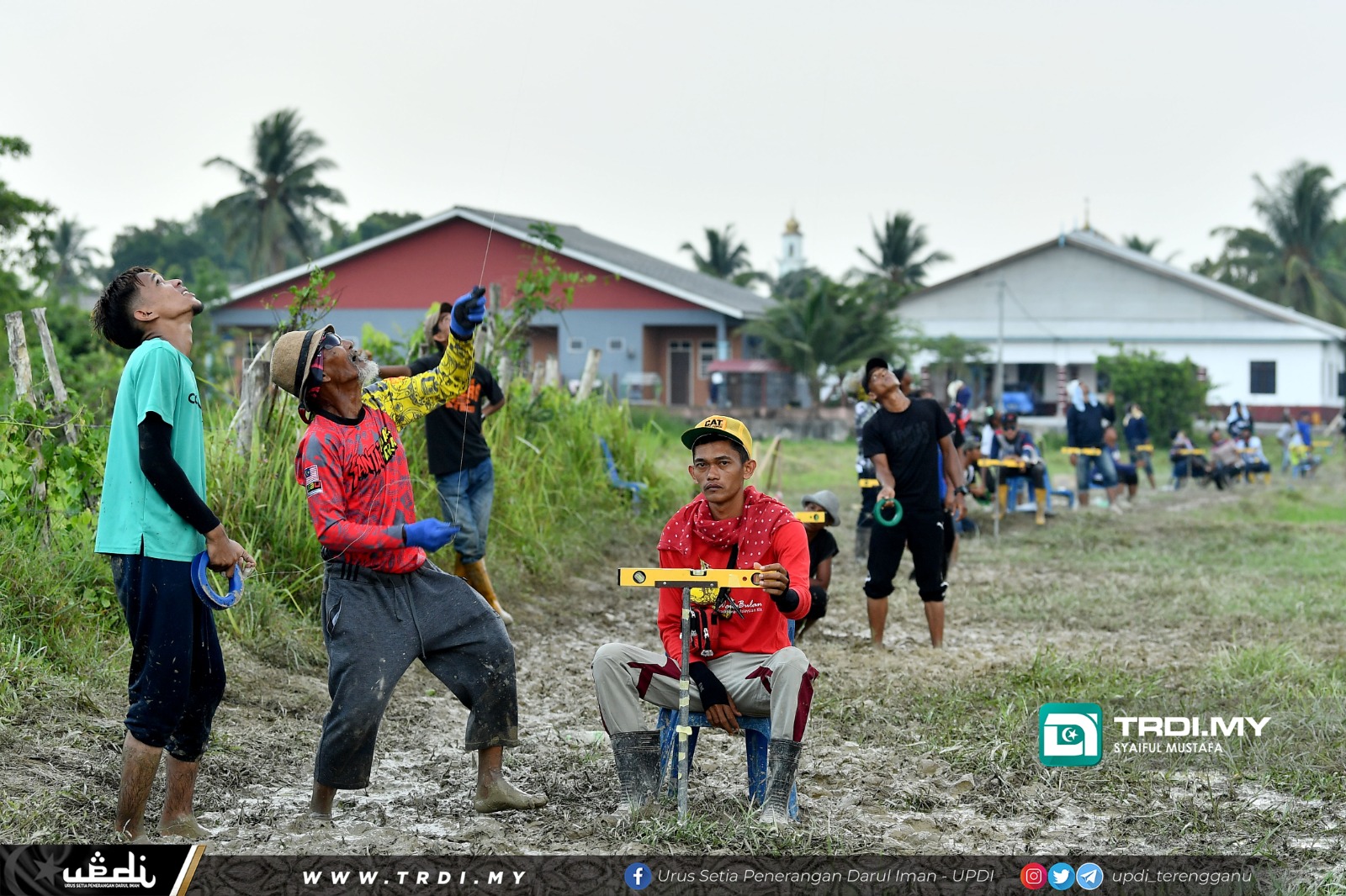 Warga Emas 'Gagah' Demi Kecintaan Terhadap Wau