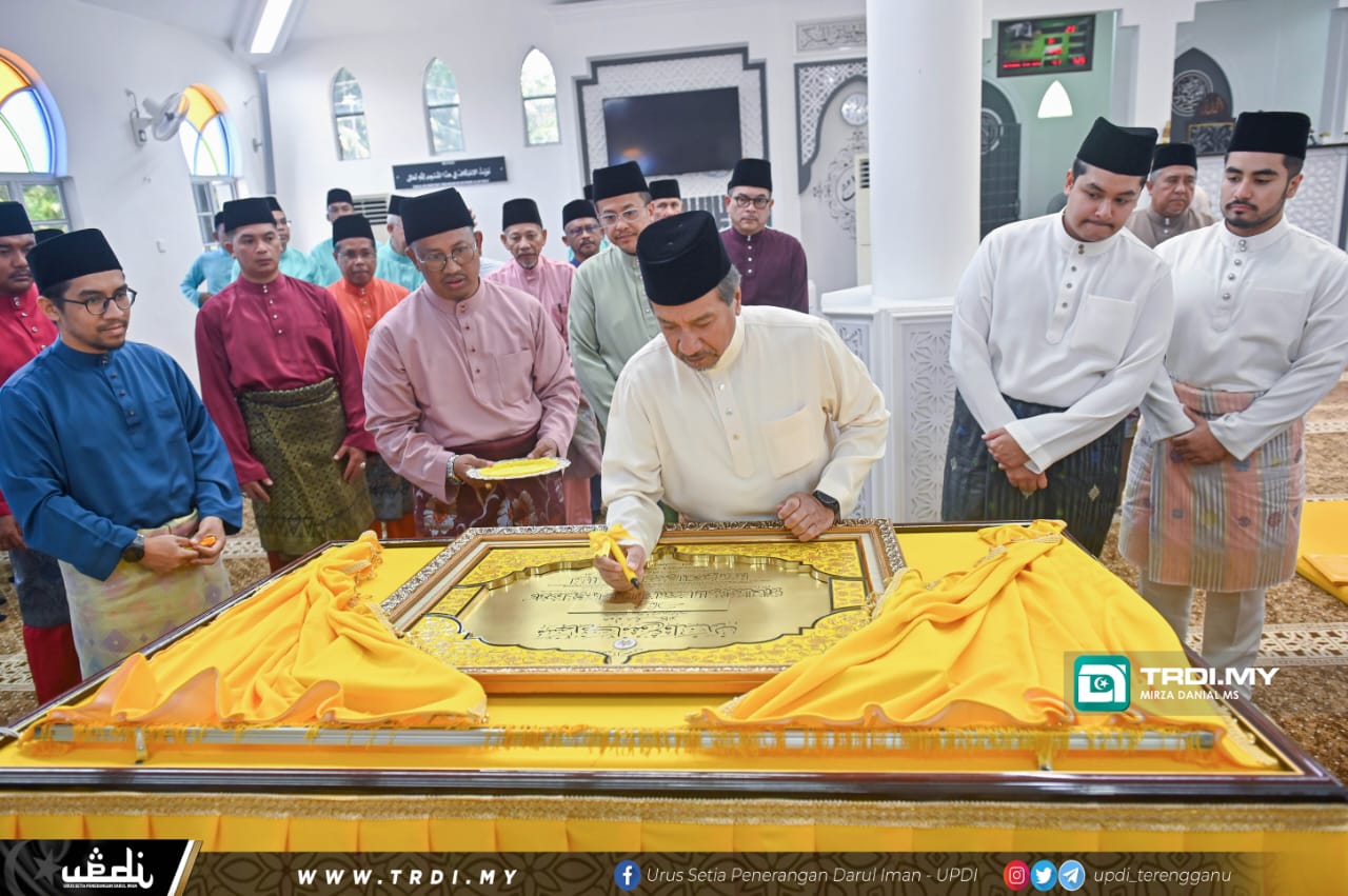 Sultan Mizan Rasmi Masjid Kg Pelandan