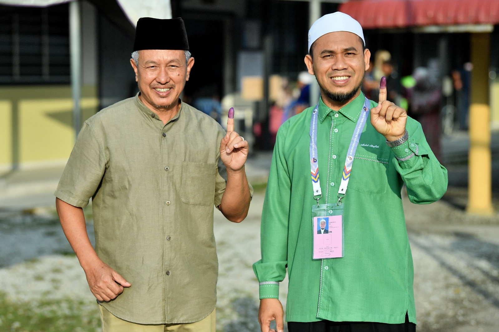 Dua Calon PAS Selesai Buang Undi Sekolah Sama