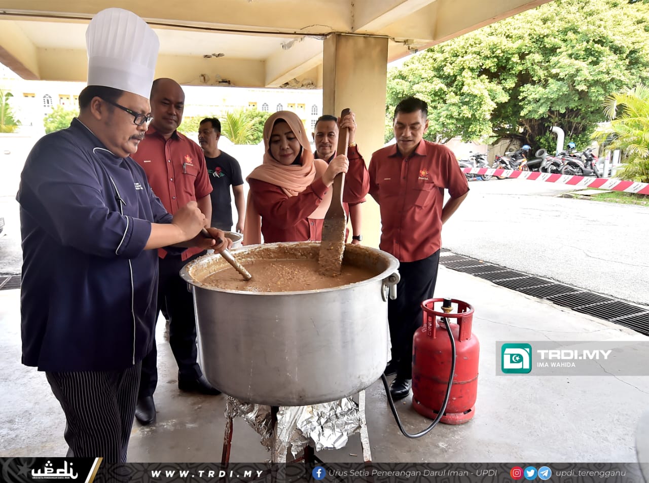 Primula Teruskan Budaya ‘Kucar Bubur Sure’