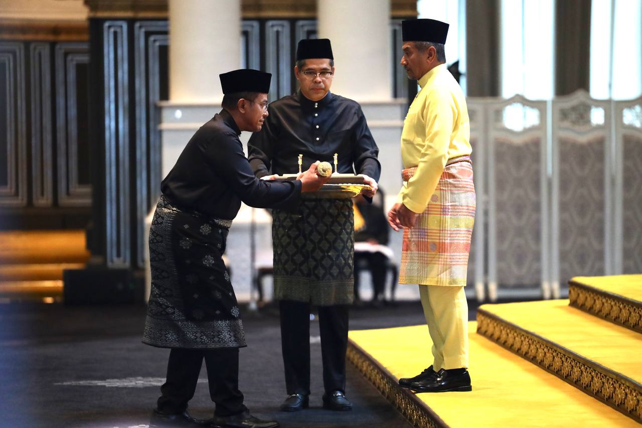 Dr. Samsuri Angkat Sumpah MB Terengganu