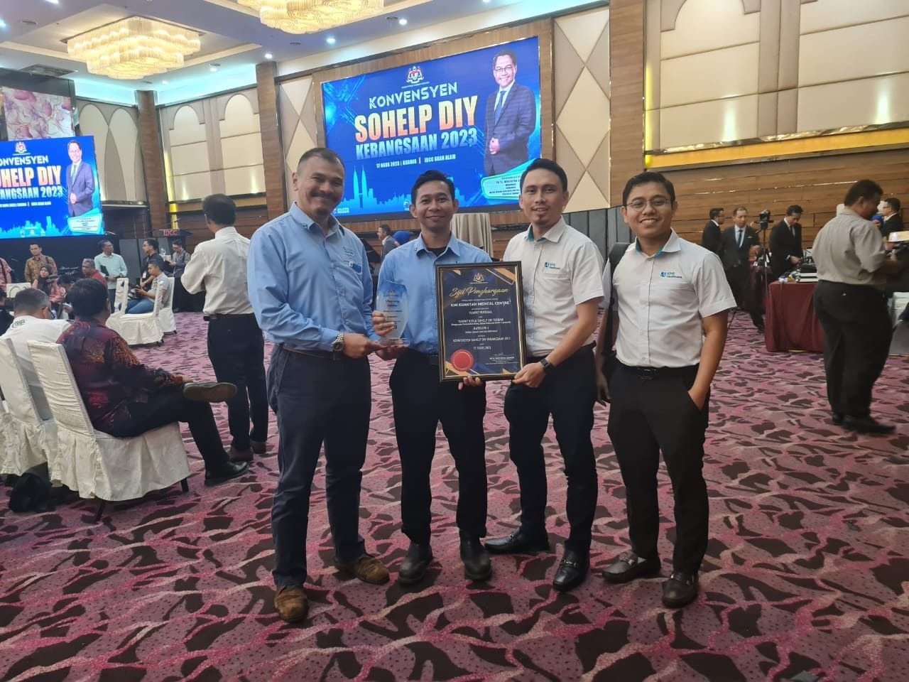 KMI Kuantan Terima Anugerah SOHELP DOSH