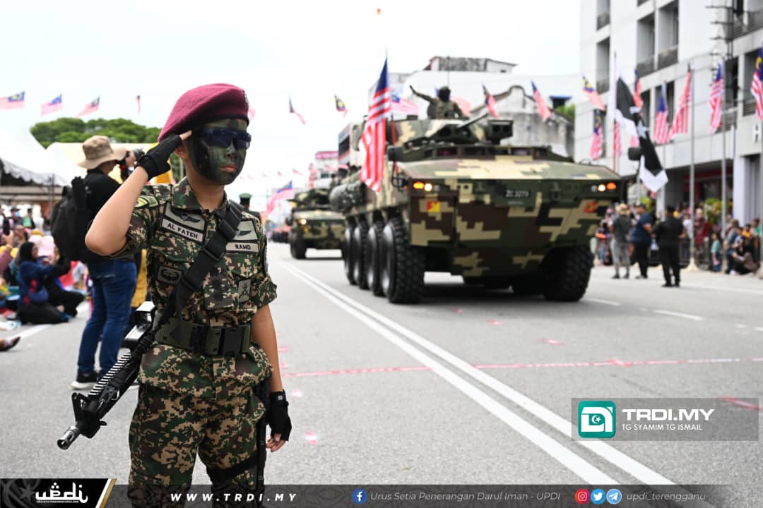 Perarakan Hari Kebangsaan di Terengganu Pukau Pengunjung