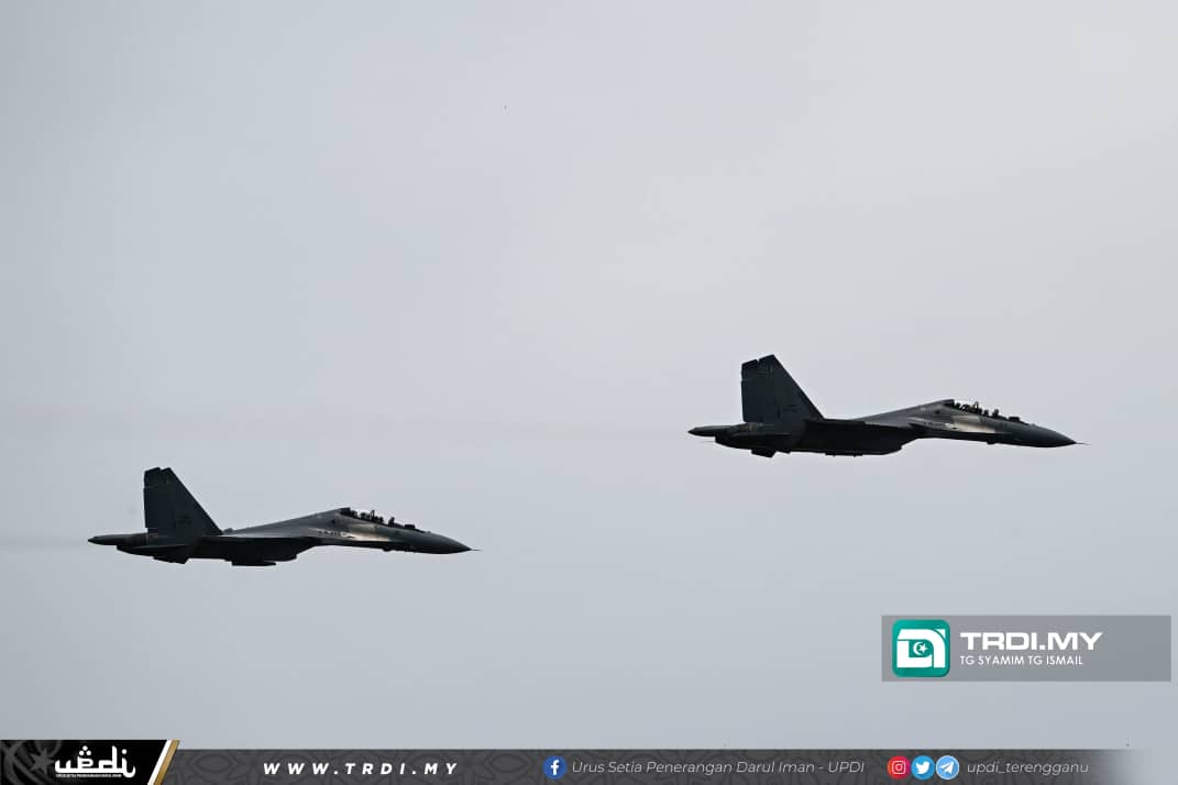 Jet Pejuang Sukhoi Curi Tumpuan