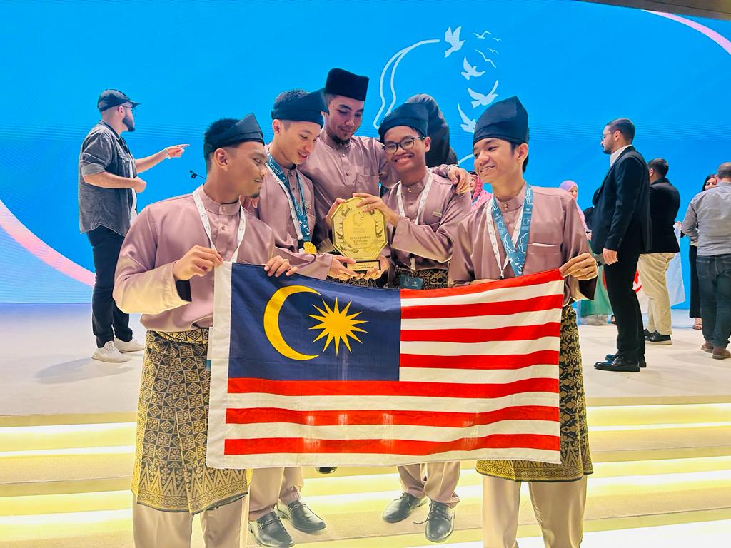 Dua Anak Jati Terengganu Cipta Nama di Qatar