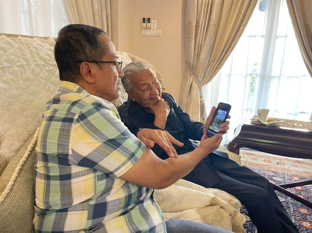 Pengalaman Tun M Bantu 4 Negeri PN Tingkat Pelaburan