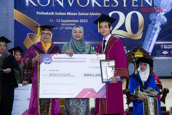 Graduan Politeknik Dungun Terima Biasiswa Universiti UK