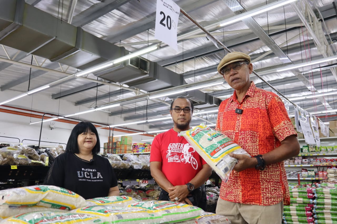 Rosol Turun Lapangan Tinjau Bekalan Keperluan Rakyat