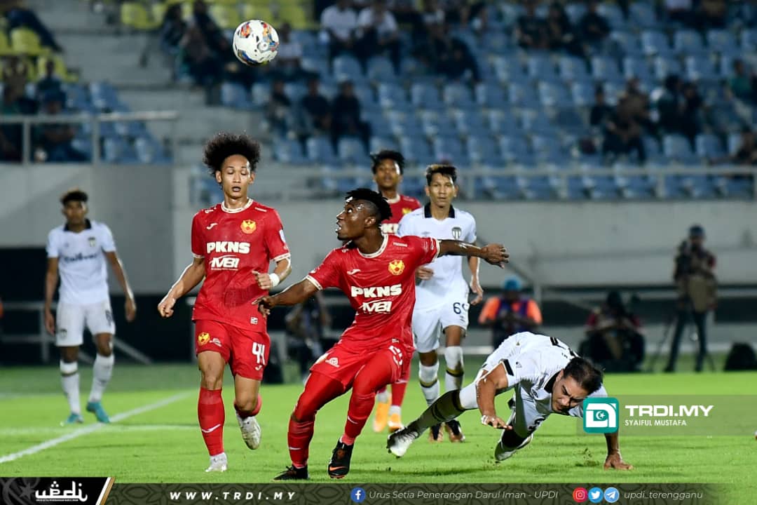 Sang Penyu 'Lemau' Dibaham Gergasi