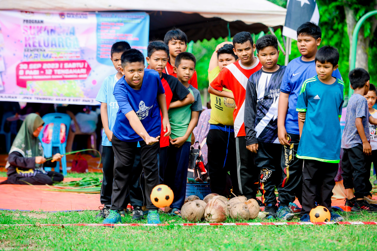 Sukaneka Erat Hubungan Komuniti