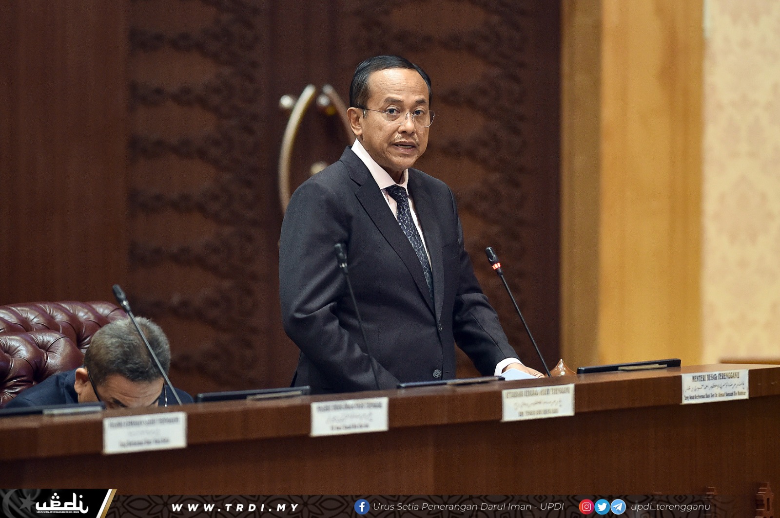 PETRONAS Serah Lapangan Terbang Kerteh Kepada Kerajaan