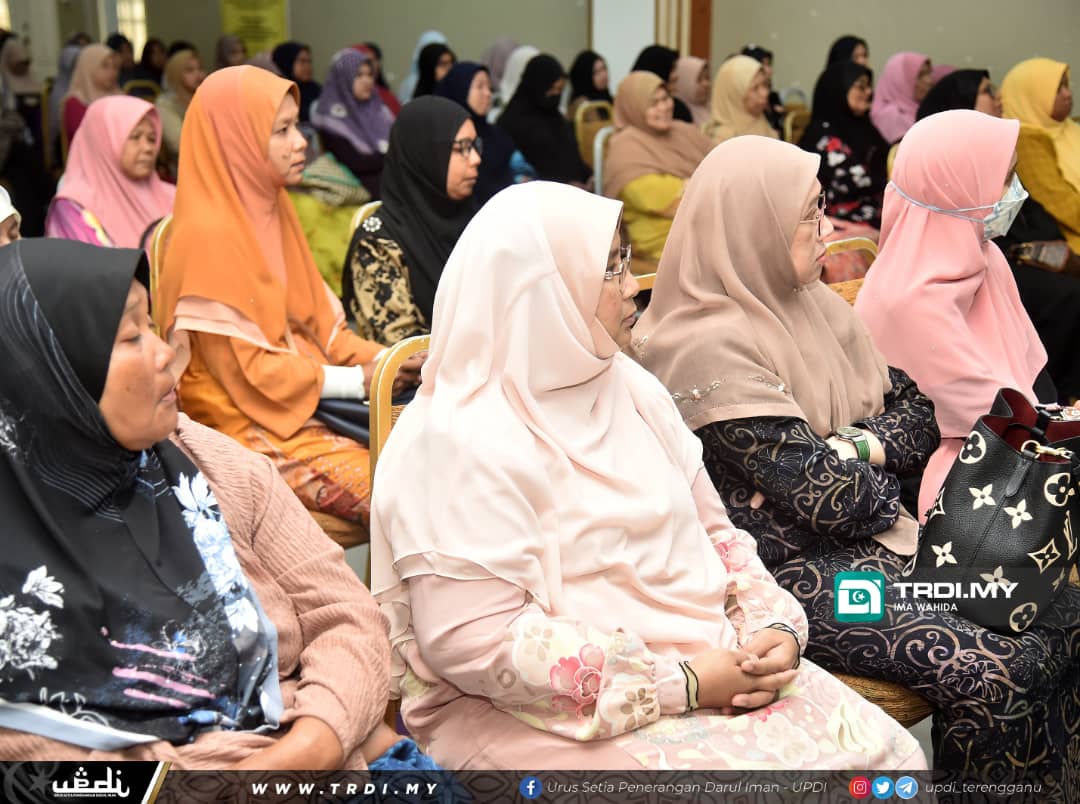 ‘Wanita Ceria, Keluarga Bahagia’