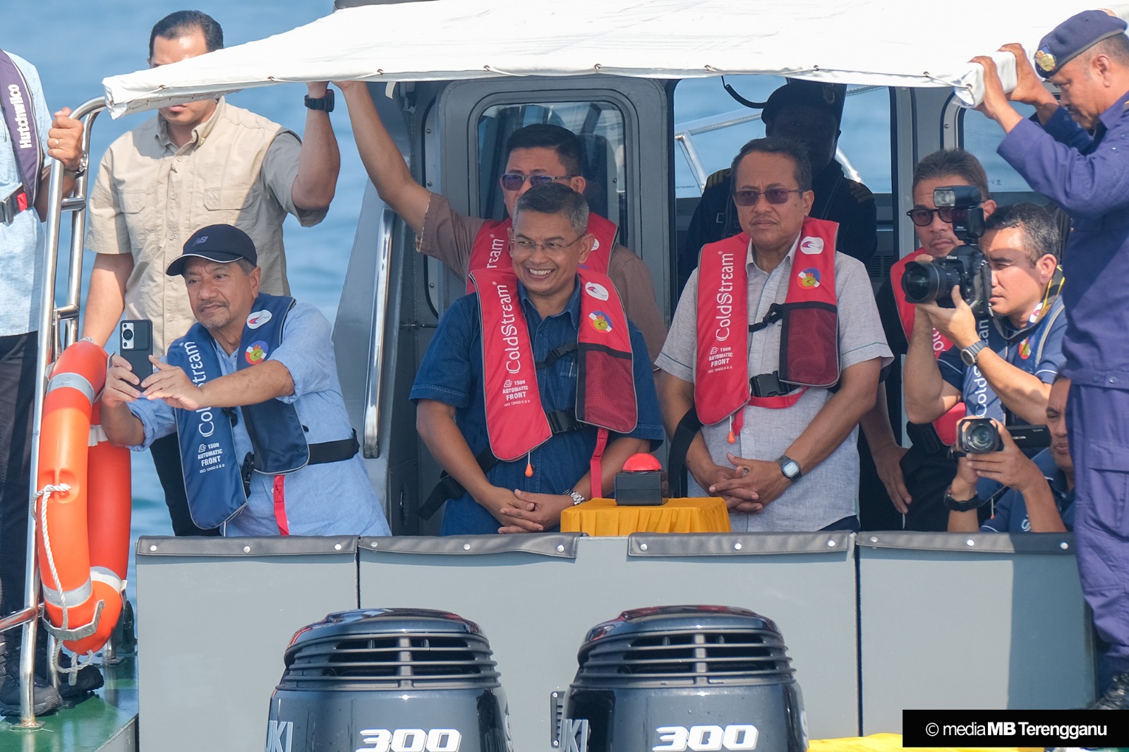 Sultan Mizan Berkenan Labuh Tukun di Perairan Terengganu