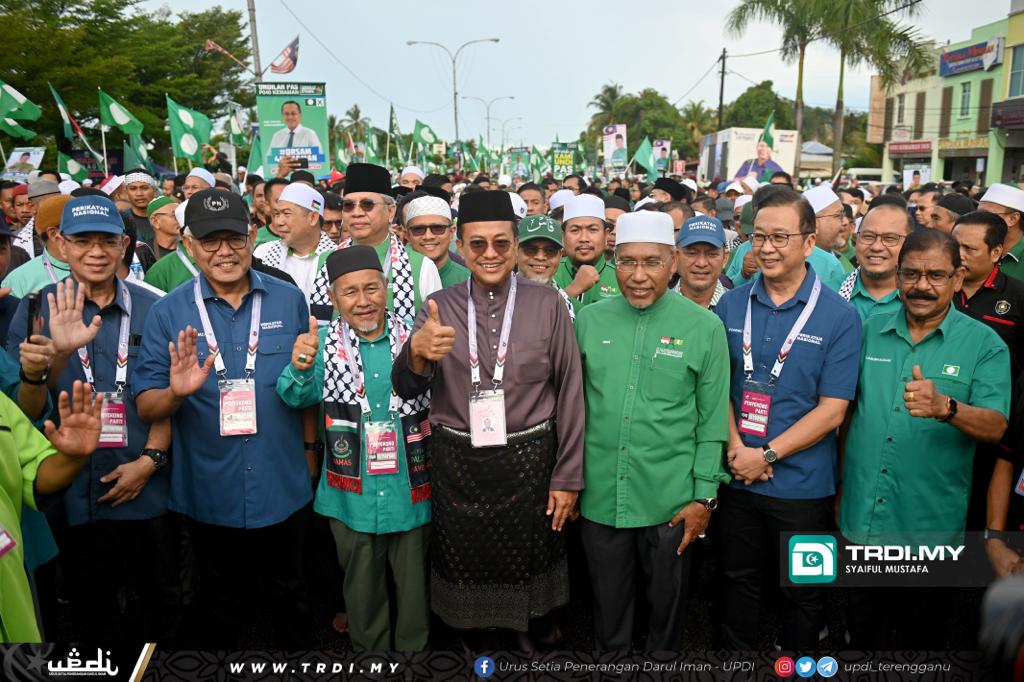 Selawat Dan Takbir Iringi Dr Ahmad Samsuri