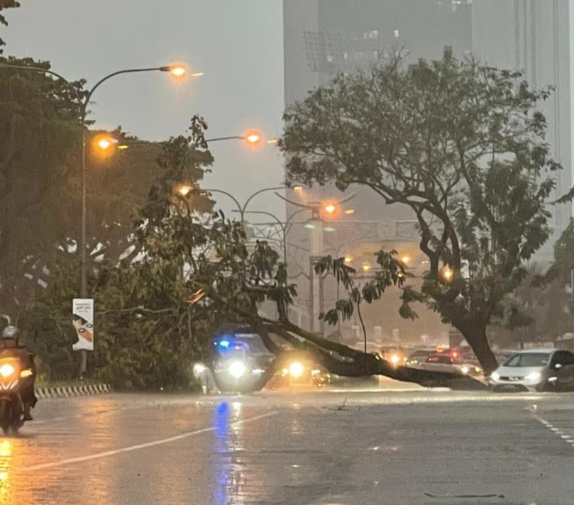 Kerajaan Negeri Arah Agensi Terlibat Gerakkan Aset Bantu Kawasan Terjejas Banjir