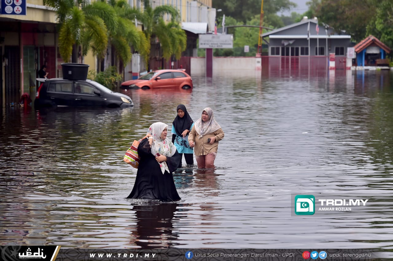 Sungai Terengganu Lepasi Paras Bahaya