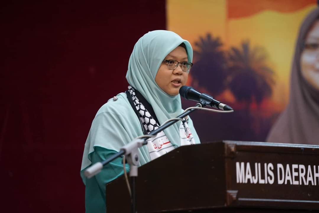 Dedah Isu Semasa Kepada Anak Muda