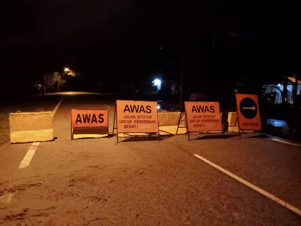 Jambatan Durian Mentangau Ditutup