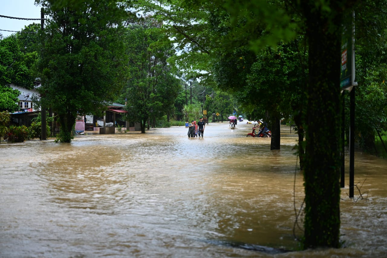 Bah di Terengganu Semakin Memburuk, Mangsa Meningkat
